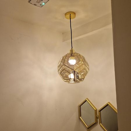 Highfields Living - All Rooms Ensuite- Free Wifi- Free Local Parking 谢菲尔德 外观 照片