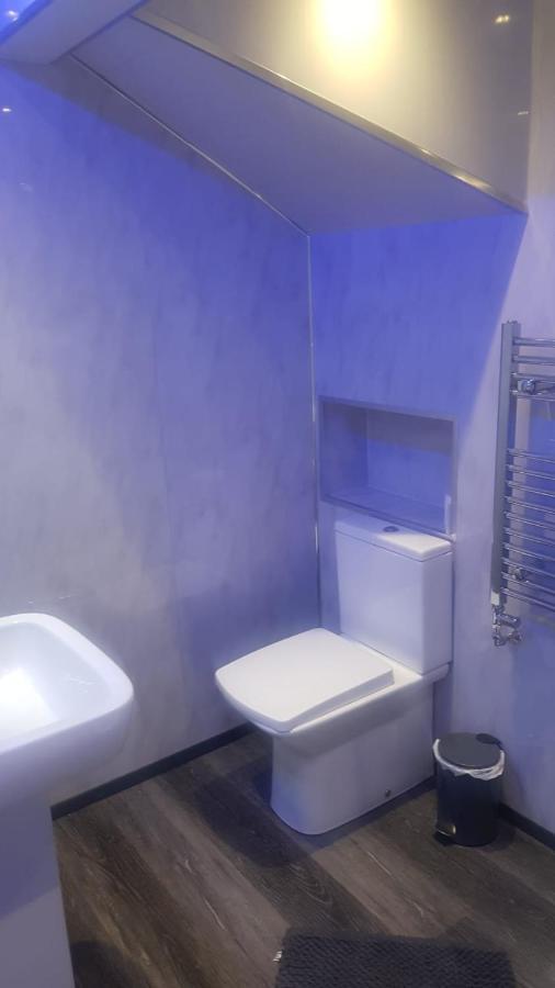 Highfields Living - All Rooms Ensuite- Free Wifi- Free Local Parking 谢菲尔德 外观 照片