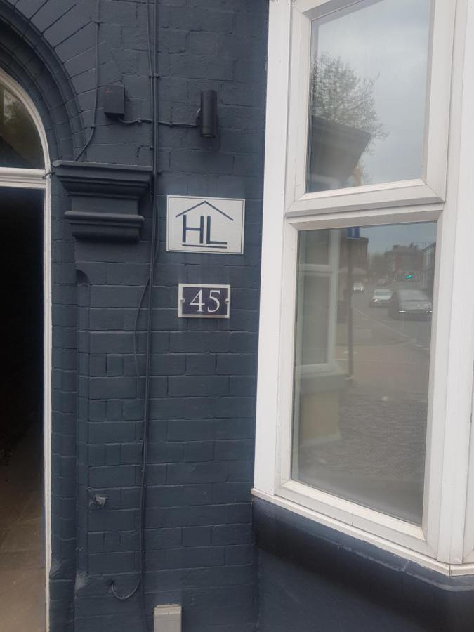 Highfields Living - All Rooms Ensuite- Free Wifi- Free Local Parking 谢菲尔德 外观 照片
