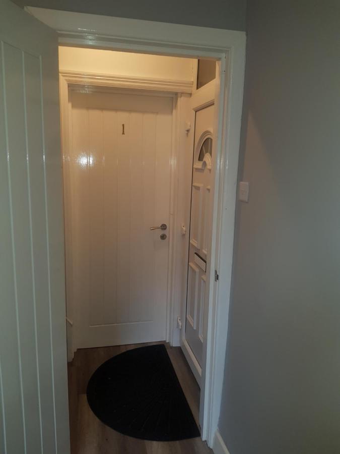 Highfields Living - All Rooms Ensuite- Free Wifi- Free Local Parking 谢菲尔德 外观 照片